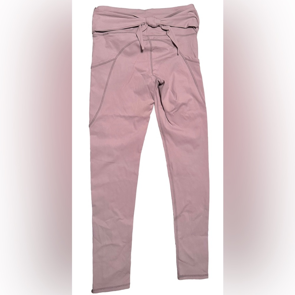 MonoB lilac purple tie front pocket leggings size small NWT